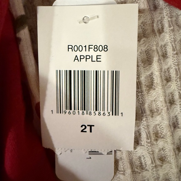 Red Apple Print Outfit - Picture 2 of 2